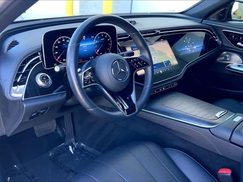 Used 2024 Mercedes-Benz E 350 4MATIC Sedan image 15