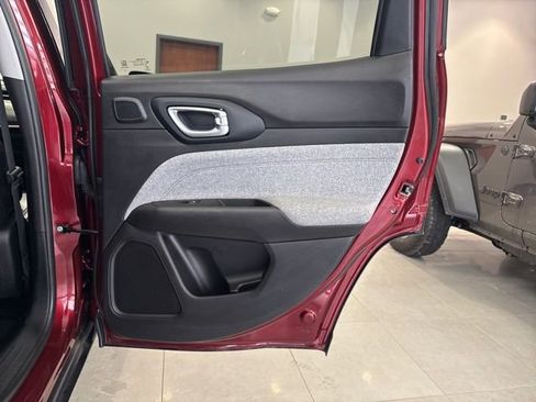 Used 2022 Jeep Compass Latitude w/ Sun and Sound Group image 48