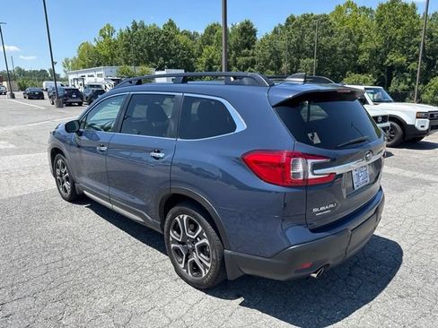 Used 2023 Subaru Ascent Touring AWD/4WD image 4