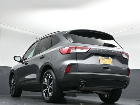 Certified 2022 Ford Escape SE w/ SE Sport Appearance Package AWD/4WD image 38