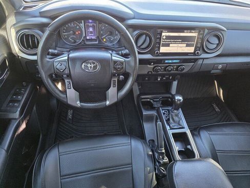 Used 2021 Toyota Tacoma TRD Sport image 12
