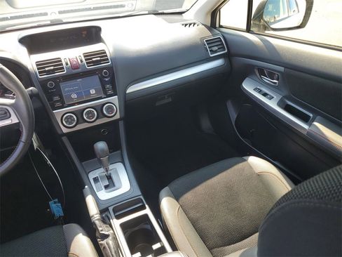 Used 2017 Subaru Crosstrek 2.0i Premium w/ Moonroof Package image 17