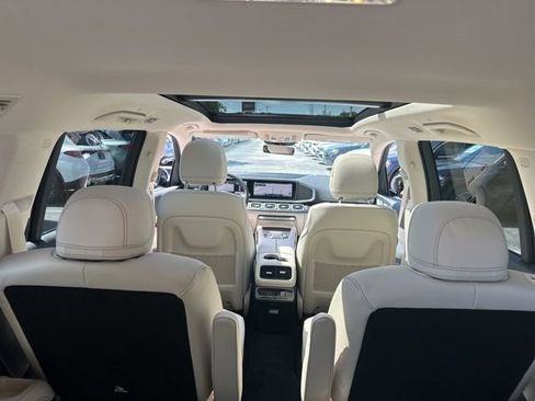 New 2026 Mercedes-Benz GLS 450 4MATIC image 31