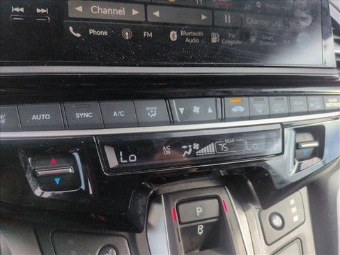 Used 2025 Honda Odyssey Sport-L image 12