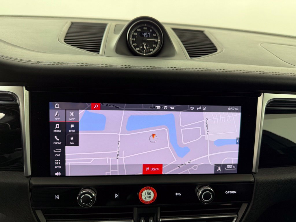 Certified 2024 Porsche Macan S AWD/4WD image 39