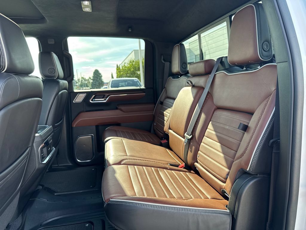 Used 2024 GMC Sierra 2500 Denali Ultimate w/ Max Trailering Package AWD/4WD image 40