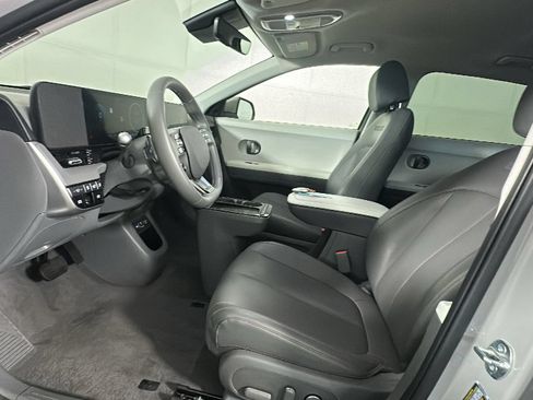 Certified 2025 Hyundai Ioniq 5 SEL AWD/4WD image 13