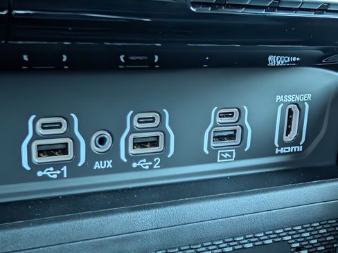 New 2026 RAM 2500 Rebel w/ Rebel Level 2 Equipment Group AWD/4WD image 21