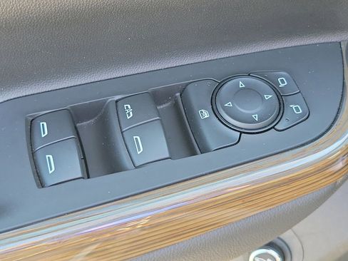 Used 2023 GMC Acadia SLE w/ Driver Convenience Package AWD/4WD image 28