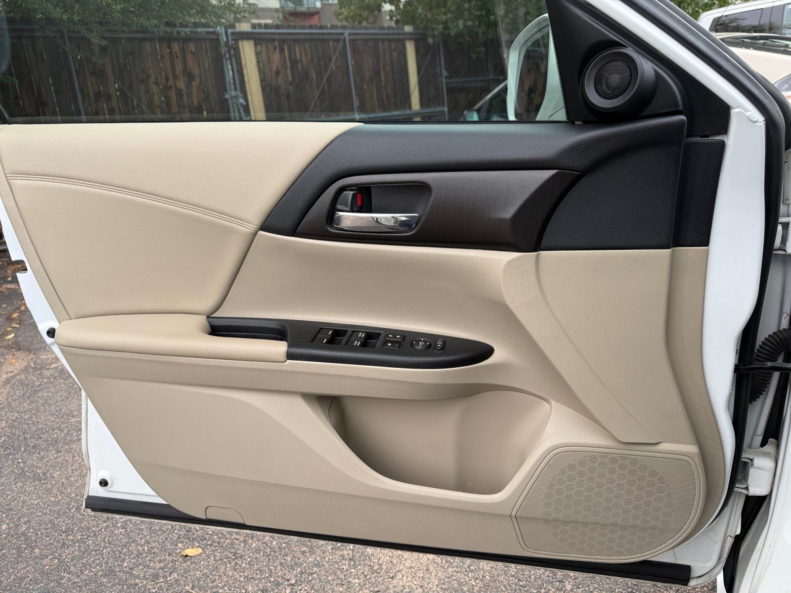 Used 2015 Honda Accord EX image 13