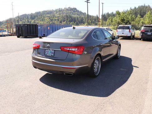 Used 2015 Kia Cadenza Premium FWD image 5