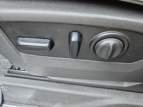 Used 2021 GMC Sierra 1500 Elevation image 14