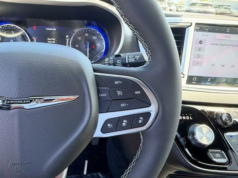 New 2026 Chrysler Voyager LX FWD image 16