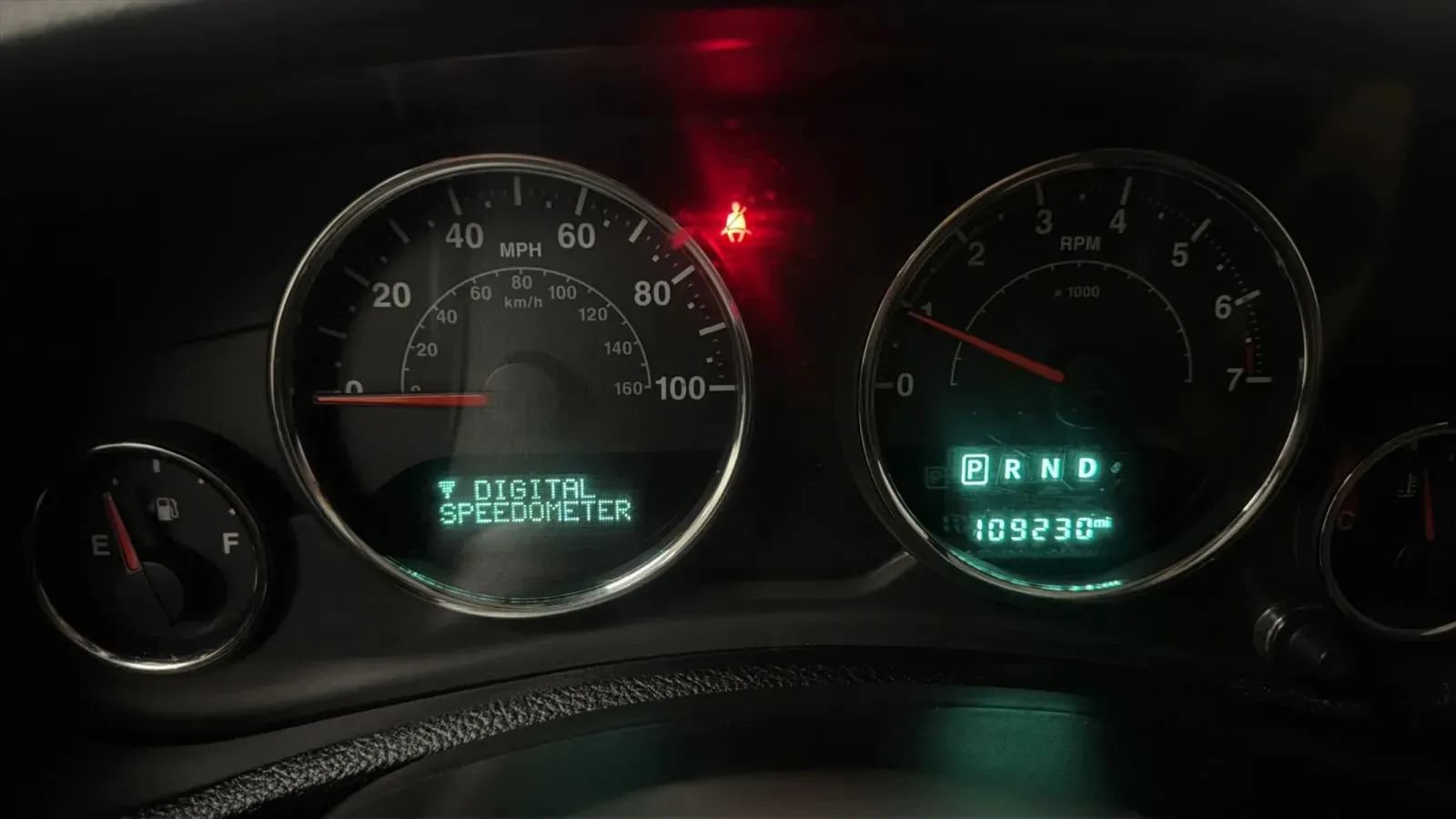 Used 2015 Jeep Wrangler Unlimited Rubicon w/ Connectivity Group AWD/4WD image 11