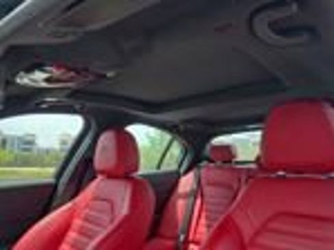 Used 2024 Alfa Romeo Giulia Ti w/ Performance Driving Package AWD/4WD image 13