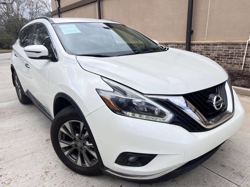 Used 2018 Nissan Murano SV w/ Cargo Package image 2