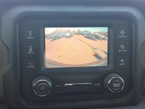 Used 2020 Jeep Wrangler Sport AWD/4WD image 15