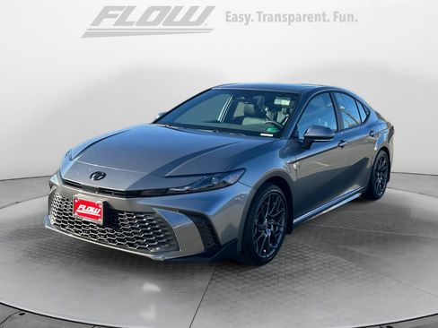 New 2026 Toyota Camry SE image 3