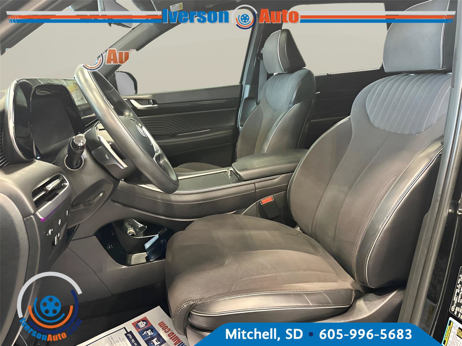 Used 2025 Hyundai Palisade Calligraphy AWD/4WD image 16