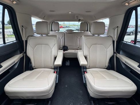 Used 2024 Ford Expedition Limited AWD/4WD image 22