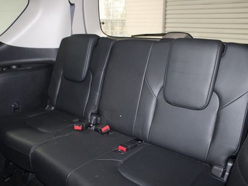Used 2023 Nissan Armada Platinum w/ Captain's Chairs Package image 21