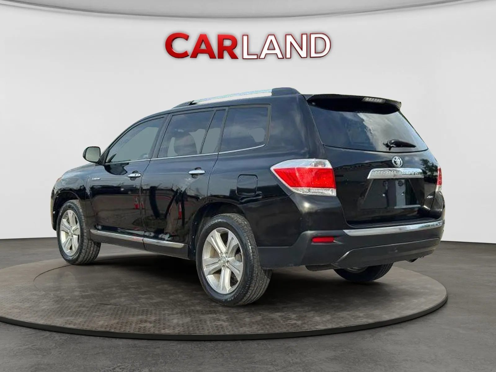 Used 2012 Toyota Highlander Limited w/ Tow Pkg AWD/4WD image 4