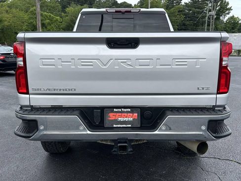Used 2023 Chevrolet Silverado 3500 LTZ AWD/4WD image 4