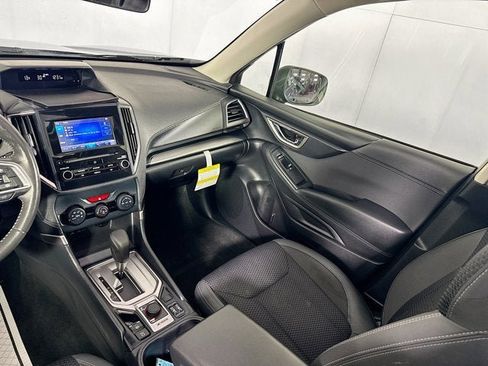 Used 2023 Subaru Forester Premium image 20