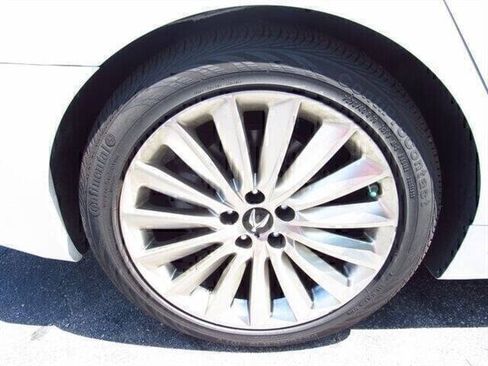 Used 2014 Hyundai Equus Signature RWD image 10