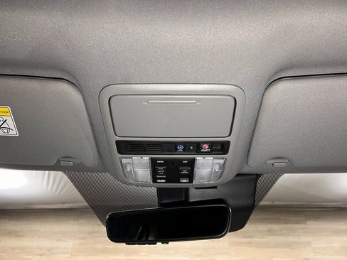 Used 2022 Honda Pilot Touring image 23