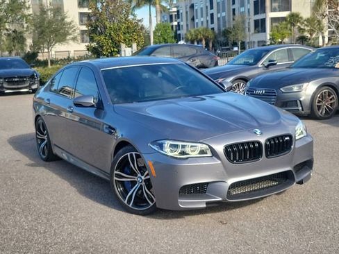 Used 2015 BMW M5 image 31