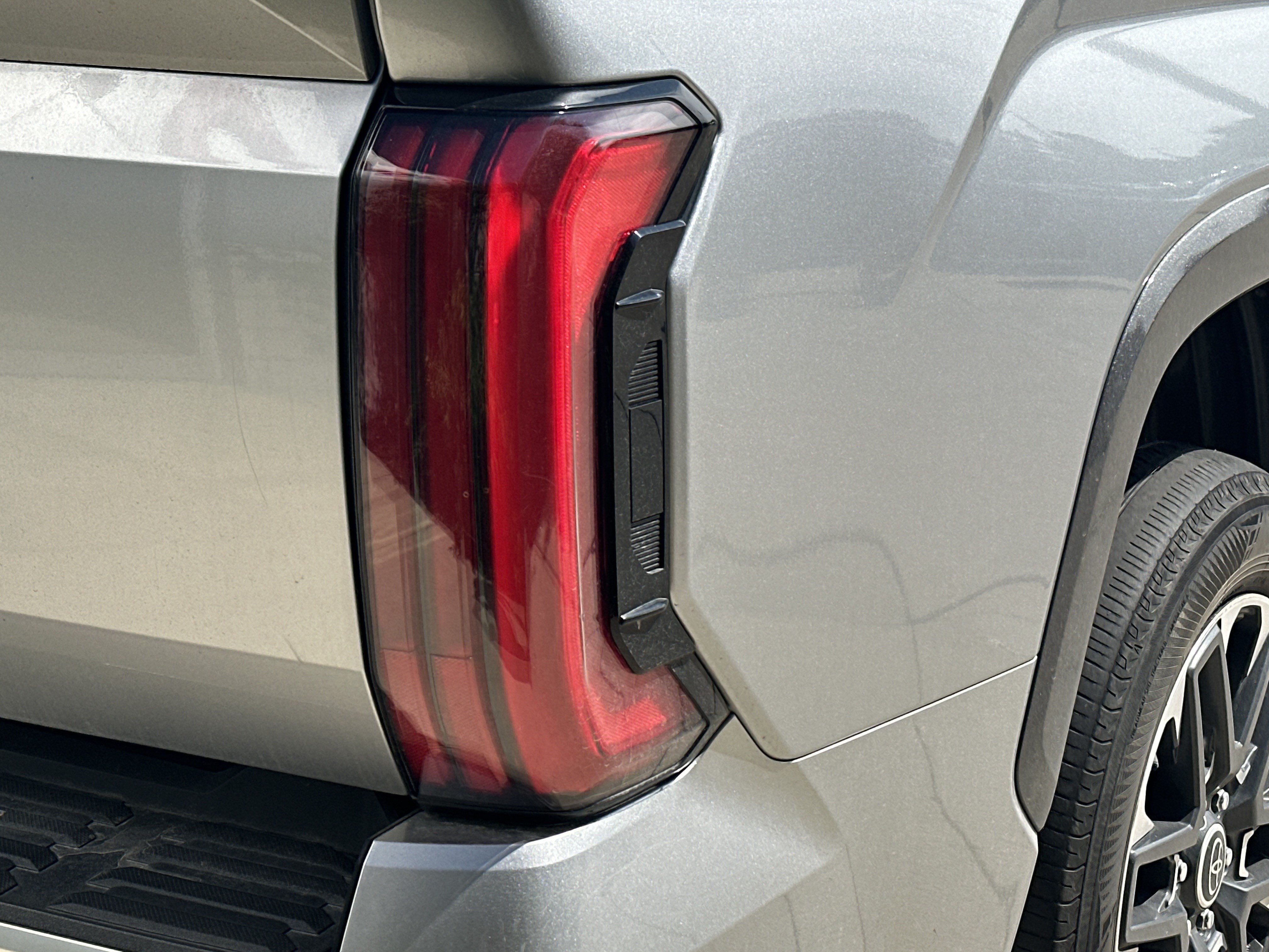 Used 2024 Toyota Tundra Limited AWD/4WD image 12