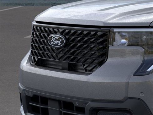 New 2025 Ford Maverick Lariat w/ Black Appearance Package image 18