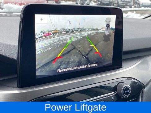 Used 2021 Ford Escape Titanium image 10