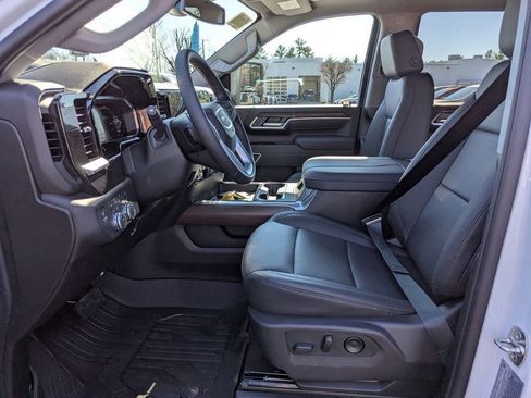 New 2026 GMC Sierra 2500 SLT w/ SLT Premium Package image 10