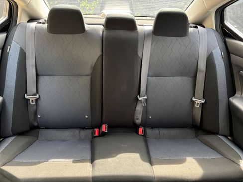 Used 2025 Nissan Versa SV FWD image 35
