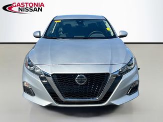 Used 2022 Nissan Altima 2.5 S video 2