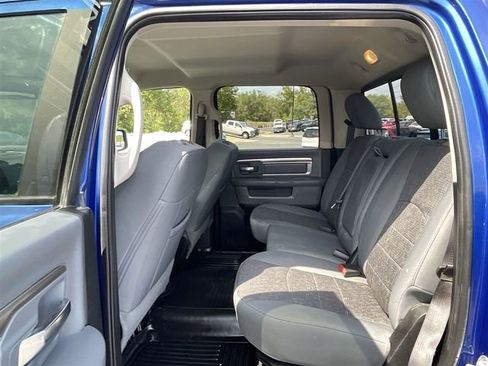 Used 2017 RAM 2500 Big Horn image 28