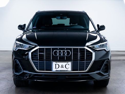 Used 2024 Audi Q3 2.0T Premium Plus w/ Premium Plus Package image 2