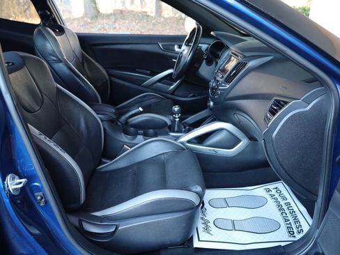 Used 2016 Hyundai Veloster Turbo image 22