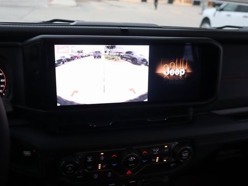 New 2025 Jeep Wrangler Unlimited Rubicon w/ Steel Bumper Group image 6