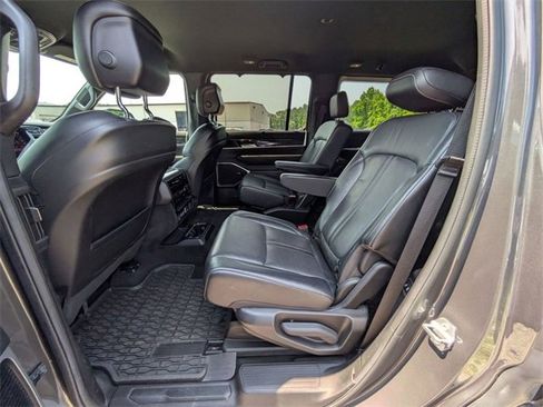 Used 2022 Jeep Wagoneer Series III w/ Convenience Group I image 30