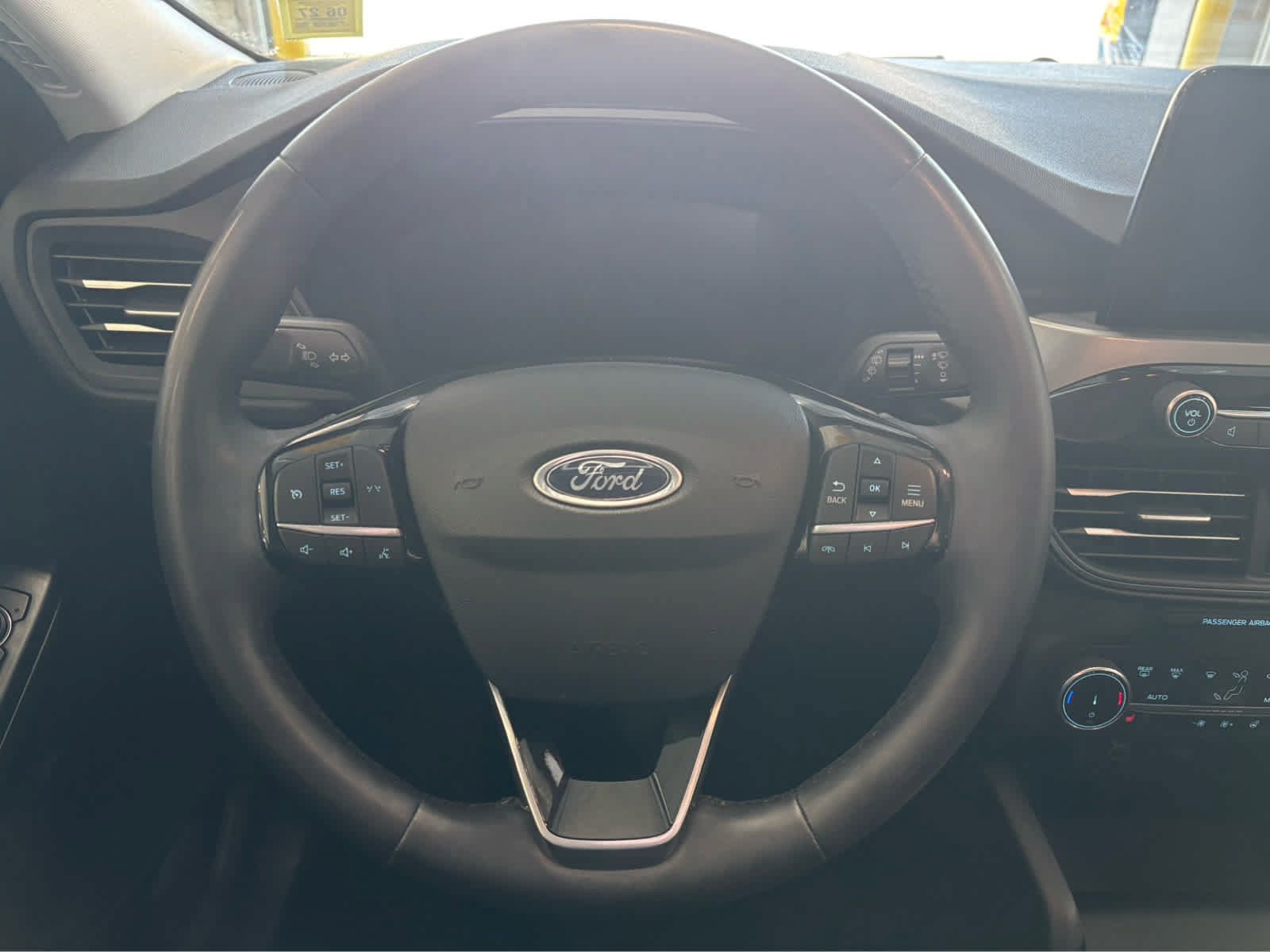 Certified 2024 Ford Escape Active AWD/4WD image 8
