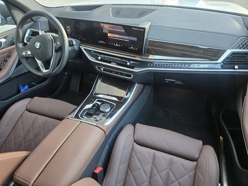 Used 2026 BMW X5 xDrive50e w/ Climate Comfort Package image 2