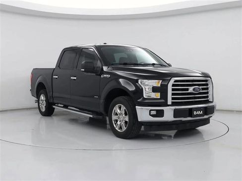 Used 2017 Ford F150 XLT w/ Equipment Group 302A Luxury image 3