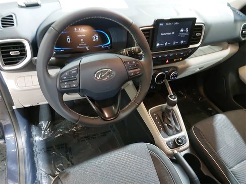 New 2026 Hyundai Venue SEL image 15
