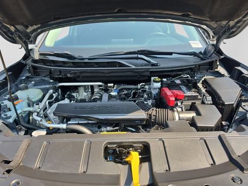 Used 2024 Nissan Rogue S AWD/4WD image 19