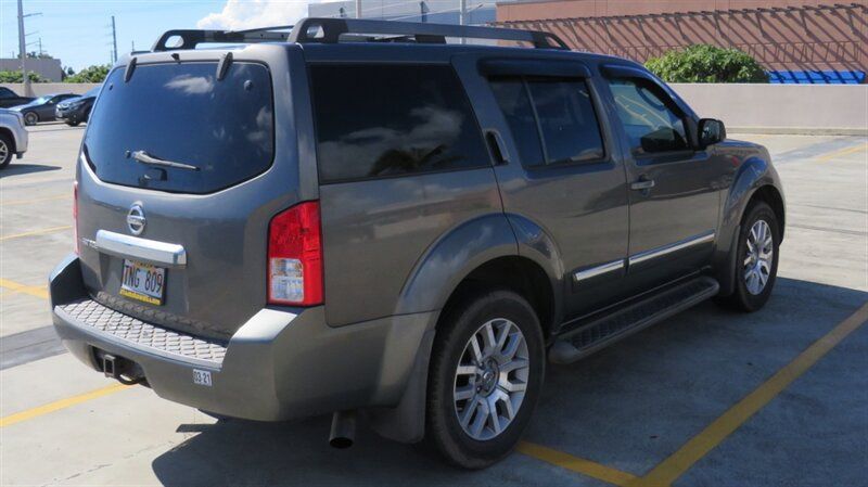 Used 2008 Nissan Pathfinder LE RWD image 6