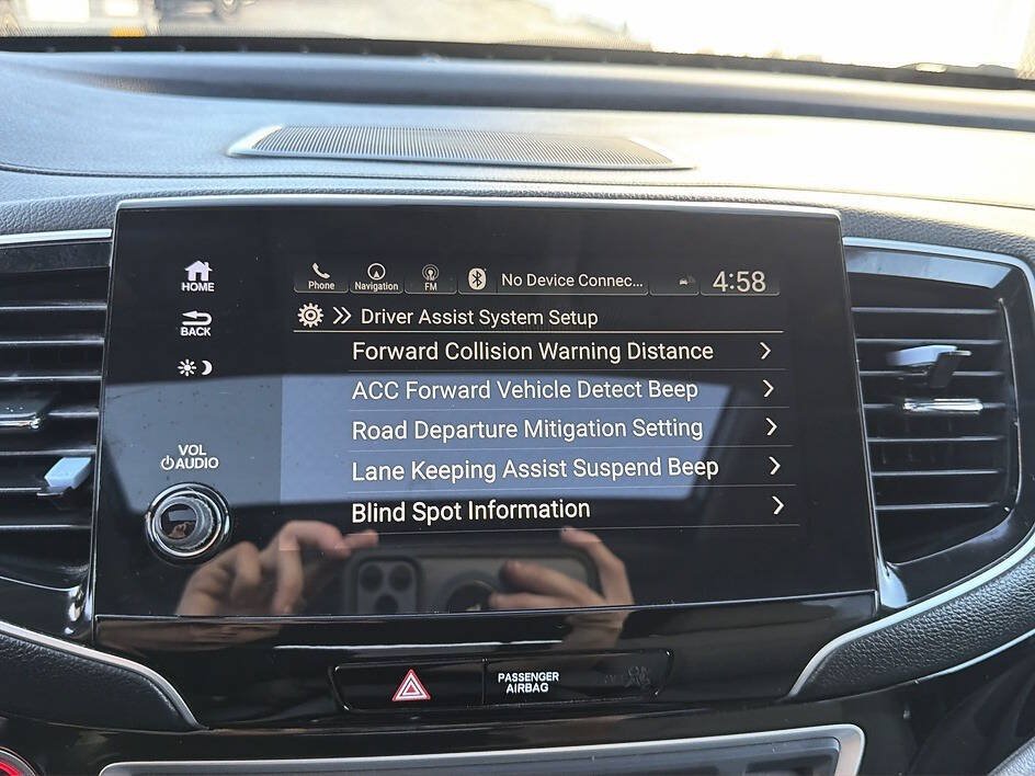 Used 2019 Honda Pilot Touring image 10