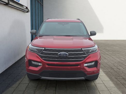 Certified 2023 Ford Explorer XLT w/ Equipment Group 202A image 8